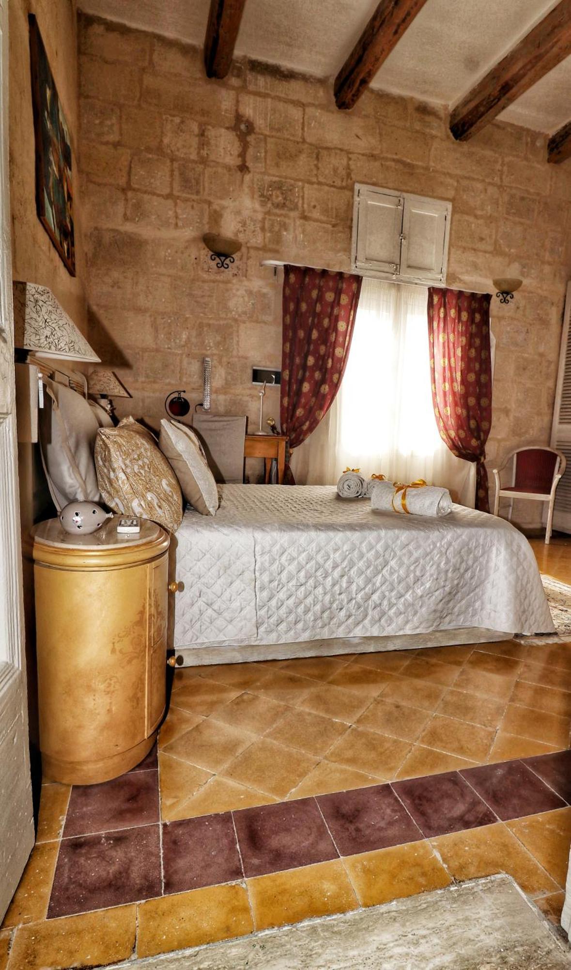 The Knight - Heritage & Art Home At Birgu Square מראה חיצוני תמונה