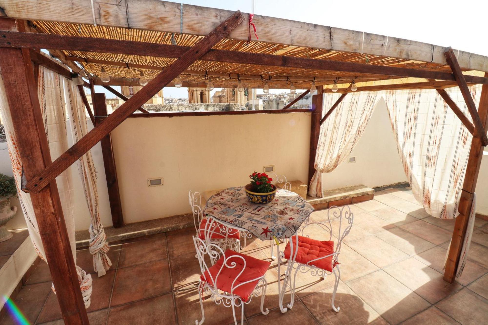 The Knight - Heritage & Art Home At Birgu Square מראה חיצוני תמונה