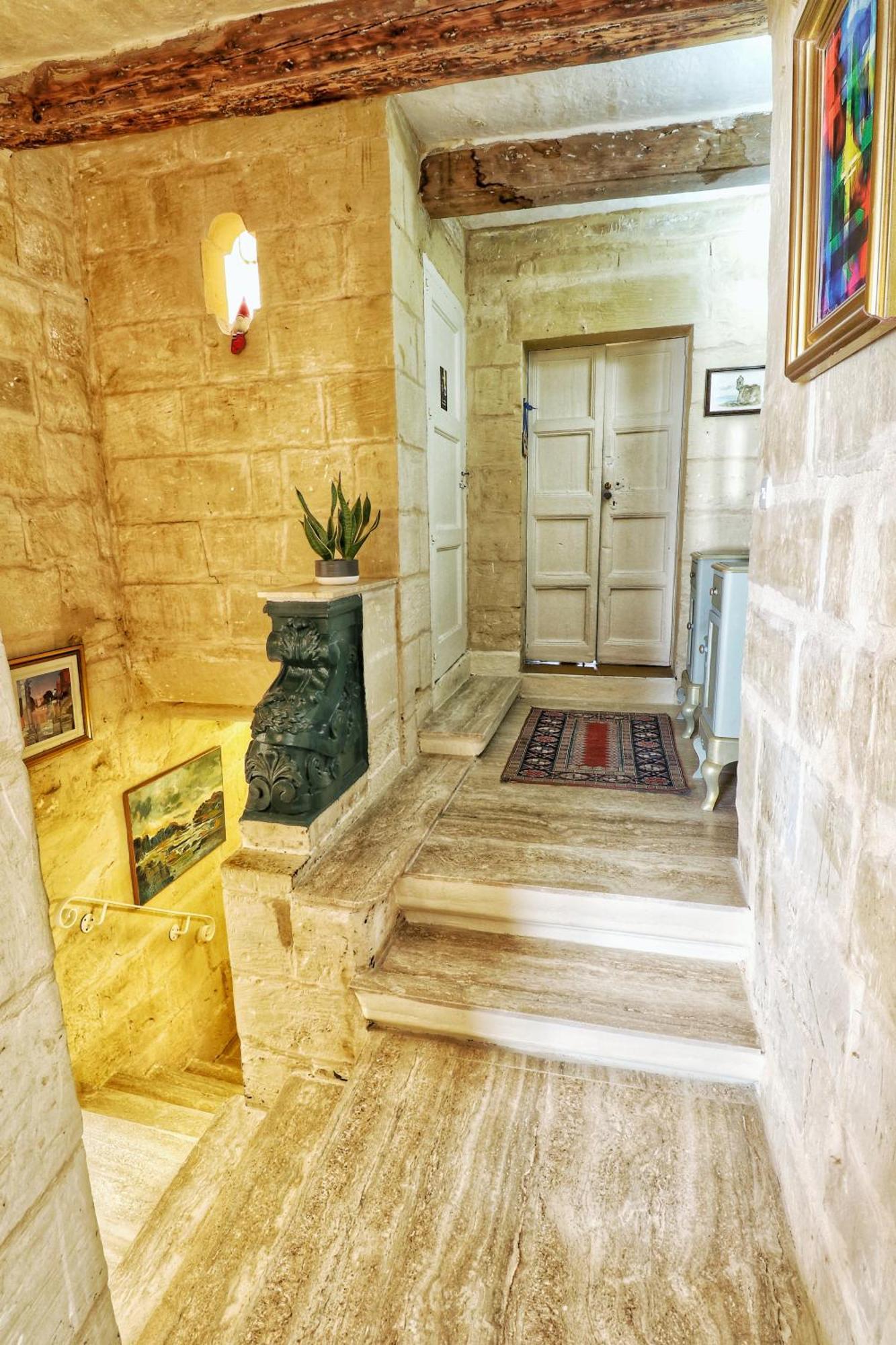 The Knight - Heritage & Art Home At Birgu Square מראה חיצוני תמונה
