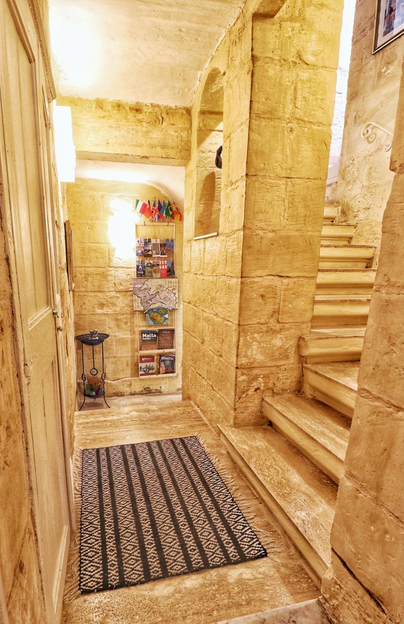 The Knight - Heritage & Art Home At Birgu Square מראה חיצוני תמונה