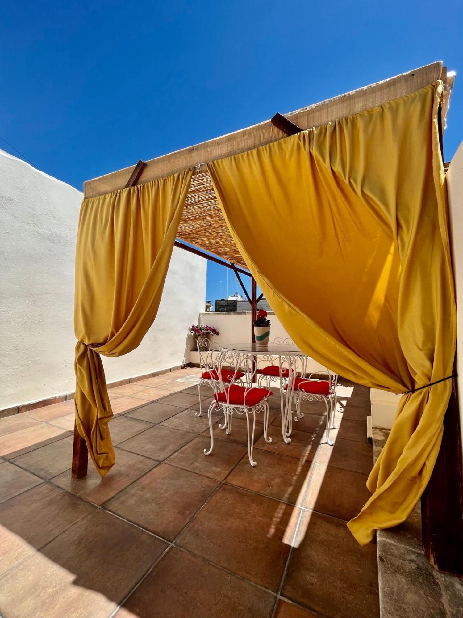 The Knight - Heritage & Art Home At Birgu Square מראה חיצוני תמונה