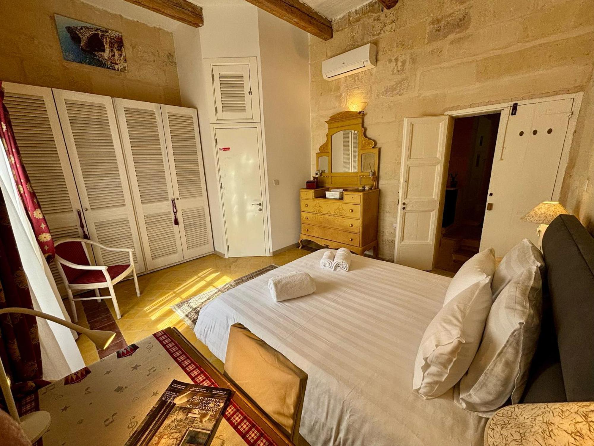The Knight - Heritage & Art Home At Birgu Square מראה חיצוני תמונה